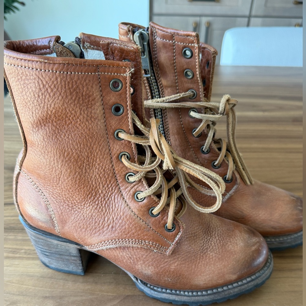 FREEBIRD Cavalier Boots by Steve Madden Brown Leather Ankle Boots - Size 9